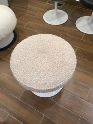 WHITE BOUCLE TULIPAN 2